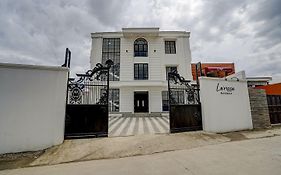 Oyo Capital O 90164 La'Rissa Residence